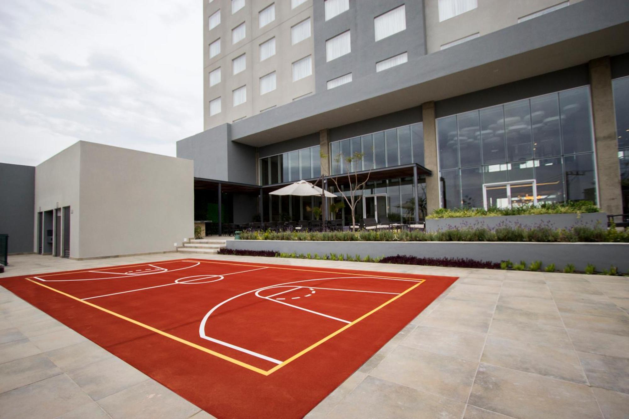 Fiesta Inn Suites Aeropuerto Del Bajio Silao Ngoại thất bức ảnh